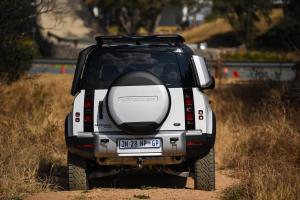 Land Rover Defender 110 P400 S Urban Pack 2020 года  (ZA)